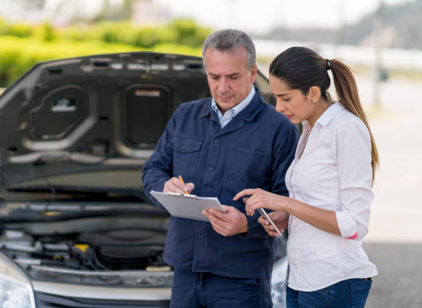 Low-cost car insurance agents in Town and Country, WA